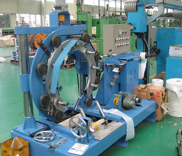 WRAPPING MACHINE FOR FR-CV CABLE (MAX.35SQ-4C).JPG